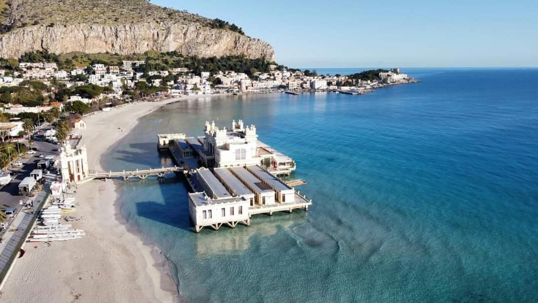 Mansarda Beach Mondello 팔레르모 외부 사진